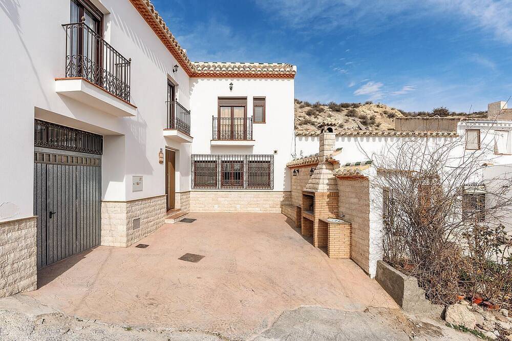 Lovely home in Galera with kitchenette in La Alquería, Galera