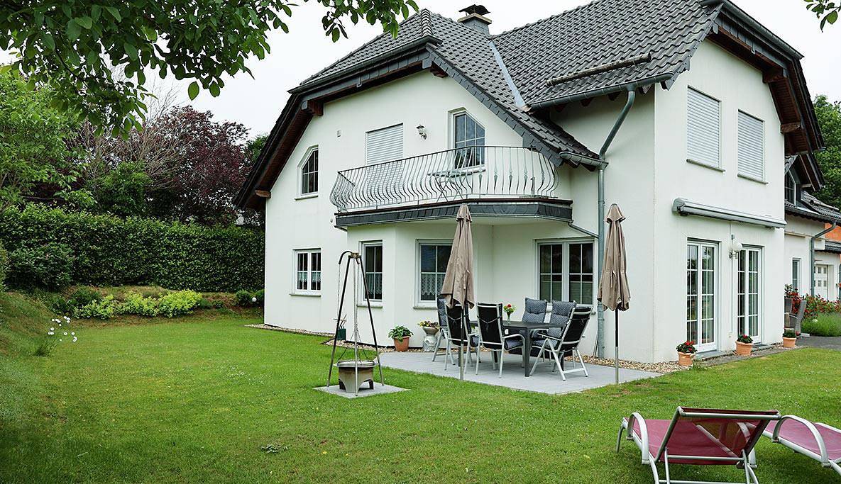 Ganze Ferienwohnung, 5-Bett-Ferienwohnung Dusche/Wc mit Balkon in Habscheid, Eifelkreis Bitburg-Prüm