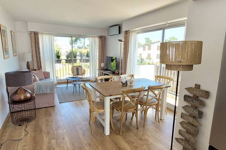 Gîte pour 4 personnes, avec balcon dans Plage de Vallières