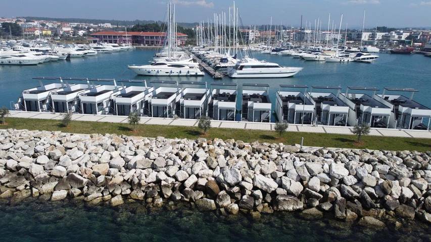 Boot für 6 Personen, mit Terrasse und Ausblick in Kroatien - 4