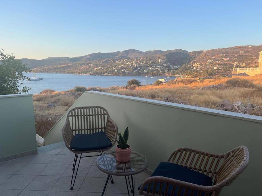 Appartement entier, Perdika's Cove, spacious sea view family home in Perdika, Égine