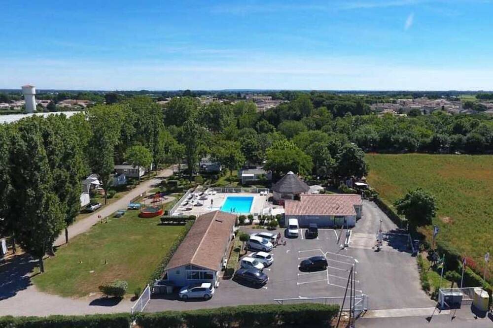 Camping 4 étoiles - Piscine  - ccbahde in Lansargues, Côte d'Améthyste