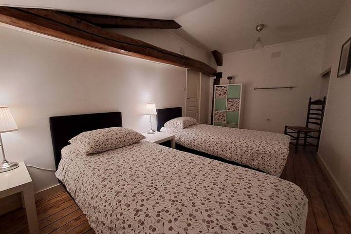 Location de vacances pour 6 personnes, avec Jardin à Droyes - 3