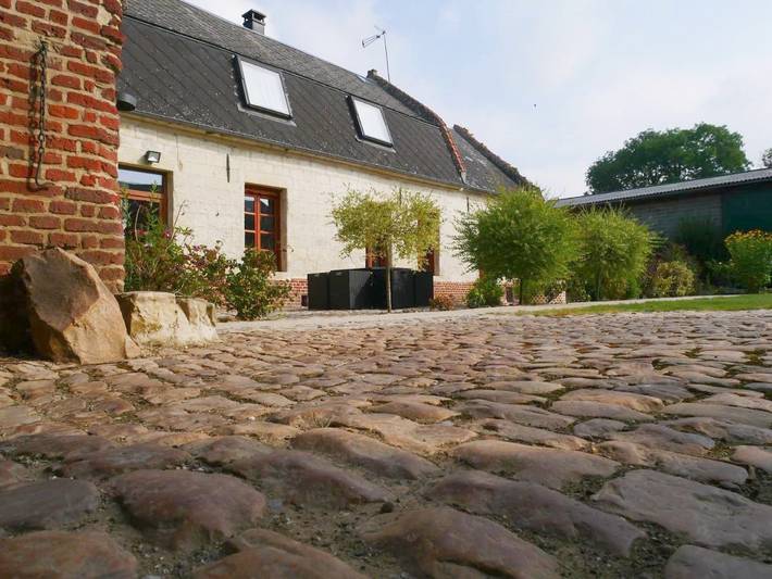 Cottage pour 3 personnes, avec jardin ainsi que bassin pour enfant et vue, adapté aux familles dans Boussières-en-Cambrésis