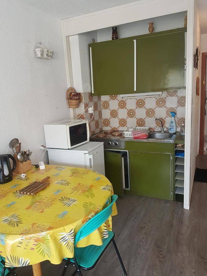 Appartement entier, One-Bedroom Apartment in Gréolières les Neiges, Gréolières