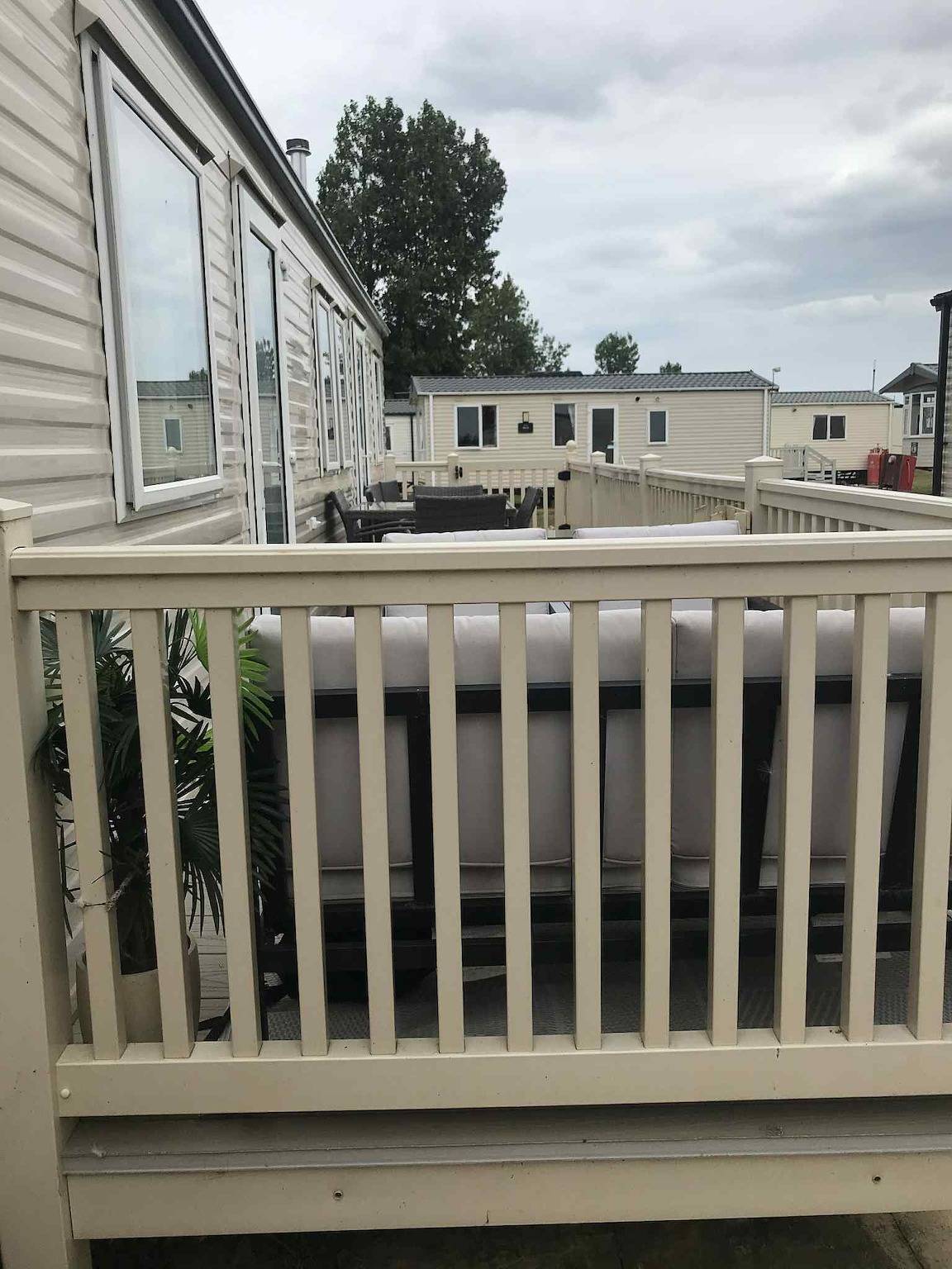 Delightful 3 Bedroom Caravan with Decking Heacham in Heacham, Norfolk Coast
