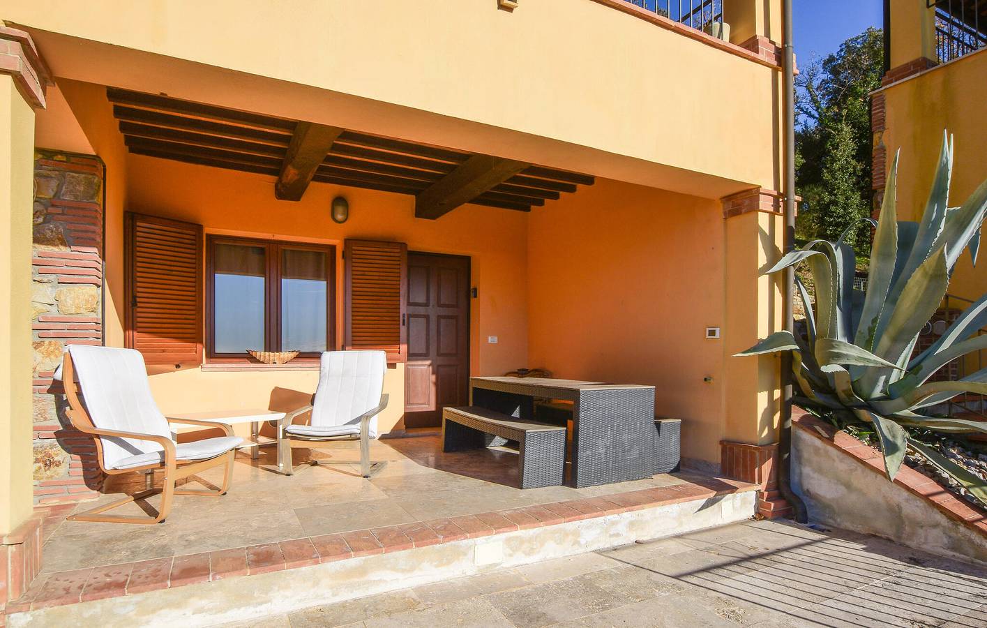 Ganze Ferienwohnung, Monteverdi Marittimo Wohnung mit Pool und Küche in Monteverdi Marittimo, Etruskische Küste