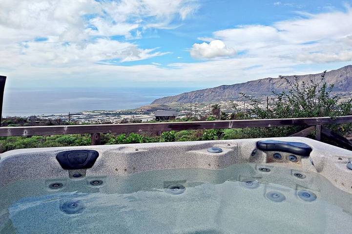 Finca mit Whirlpool für 4 Personen, mit Whirlpool und Terrasse auf La Palma