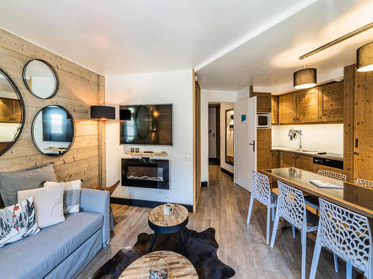 Apartamento entero, 3 Habitaciones para 4 Personas in La Tania, La Perrière