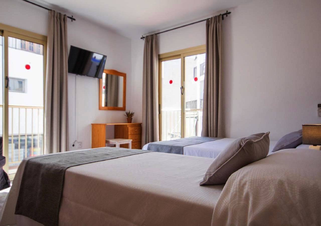 Azuline Hostal Dinamarca in Ocean Beach Ibiza, Sant Antoni de Portmany