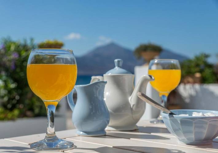 Chambre d’hôte pour 2 personnes, avec jardin et vue, adapté aux familles dans Milos - 2