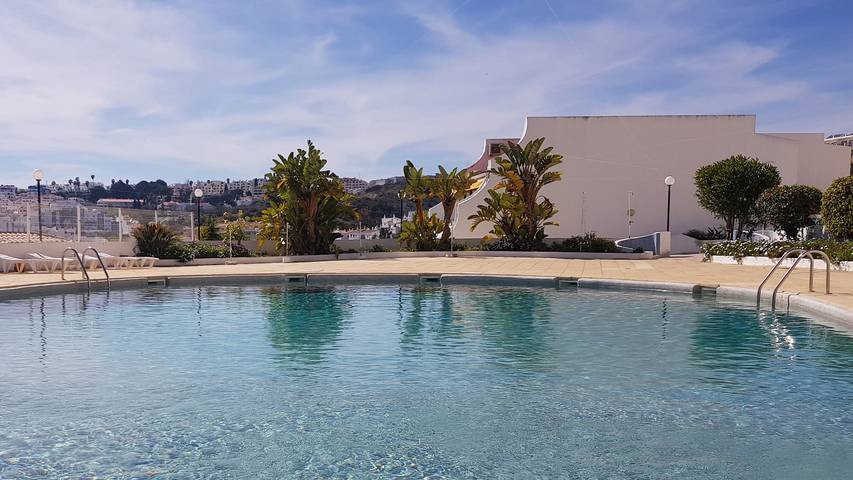Ganze Wohnung, Albufeira, with terrace, sea views, 5 min to beach in Albufeira e Olhos de Água, Faro Distrikt