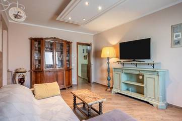 Gîte pour 6 personnes, avec terrasse dans Orentano