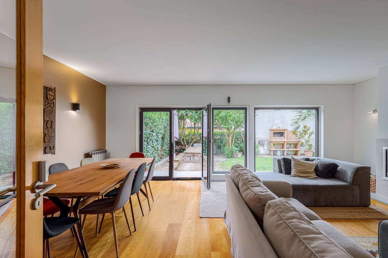 Casa das Fontes - Casa dos Poços con Vista a la Montaña, Jardín Privado y Wi-Fi in Parede, Carcavelos e Parede