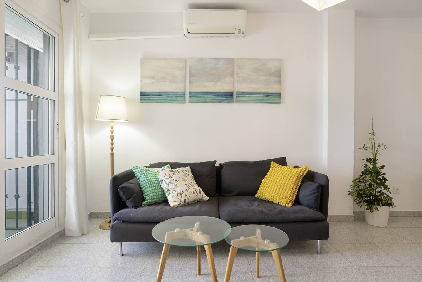 Apartamento entero, Apartamento Milo, con vistas al mar, Wi-Fi y aire acondicionado in Conil de la Frontera, Costa de la Luz