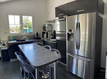 Maison de vacances pour 4 personnes, avec piscine ainsi que jardin et vue en Pyrénées-Atlantiques