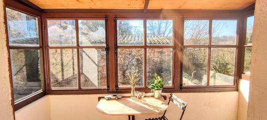 Gîte pour 2 personnes, avec jardin ainsi que vue et balcon à Le Val