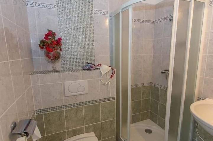 Gîte pour 2 personnes, avec balcon dans Plage des Sablettes Est - 2