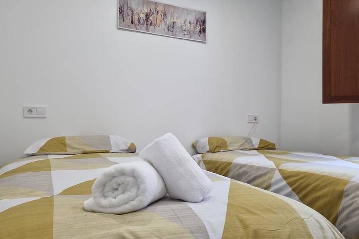 Ganze Wohnung, Unsere Touristenwohnung bietet Ihnen Ruhe und Komfort. in Burgos, Burgos Provinz