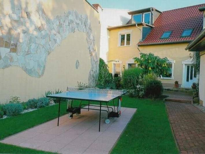 Ferienwohnung für 3 Personen, mit Terrasse und Garten in Lassan