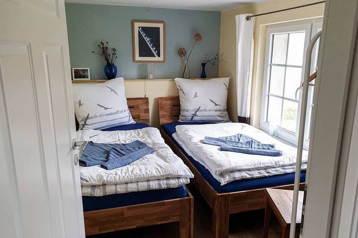 Ferienhaus für 4 Personen, mit Garten und Terrasse in Kröslin - 2