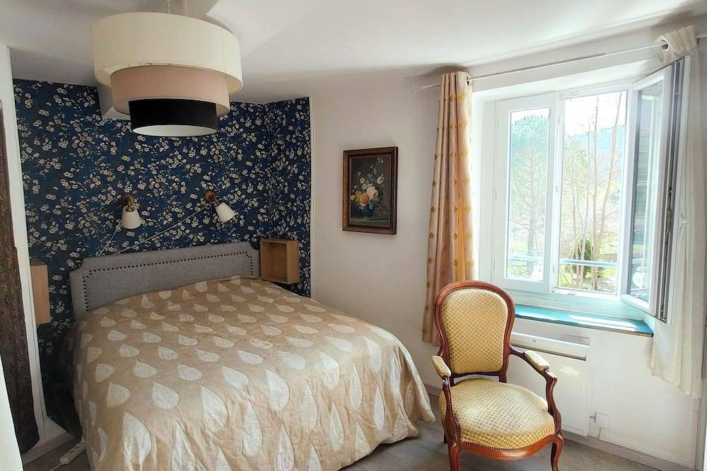 Appartement entier, Appartement T2 cosy avec sa vue sur rivière 2 personnes in Rennes-les-Bains, Parc naturel régional Corbières-Fenouillèdes