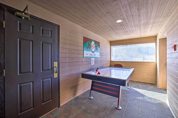 Vacation rental for 6 people, with pool and hot tub as well as terrace in Brian Head