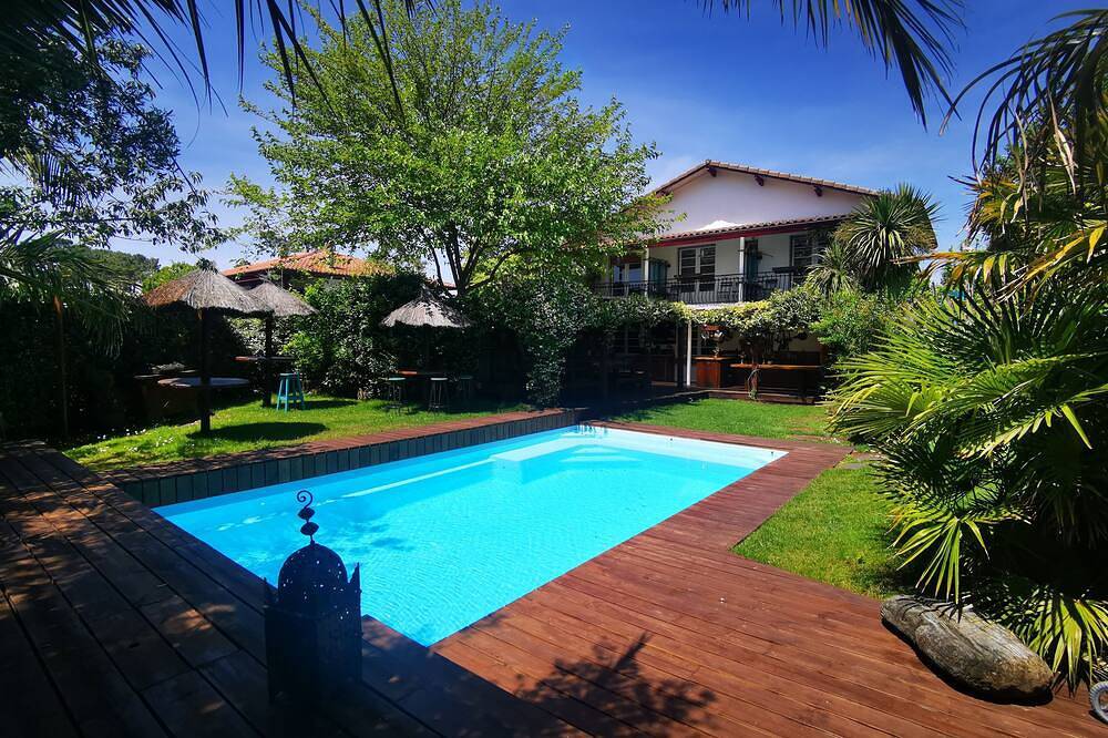 Large Beach House Near the Ocean | Pool | 27 Guests in Mimizan, Côte d’Argent