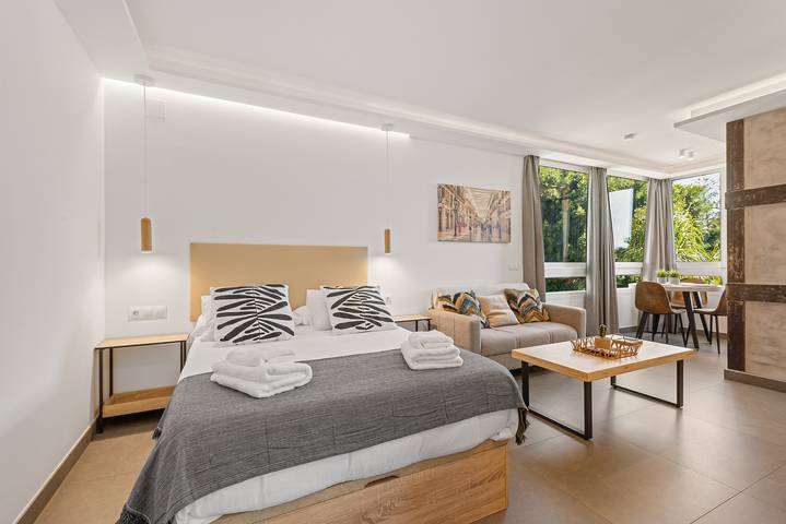 Apartment for 2 people, with Garden