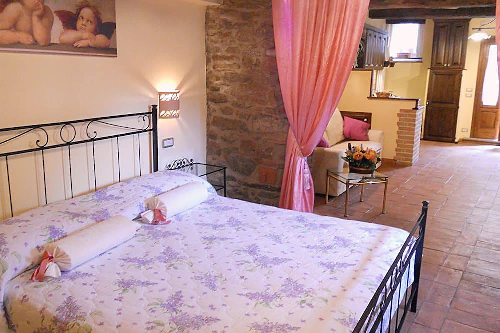 Ganze Wohnung, Appartamento Stefy, Cortona, in der Altstadt typisch toskanisch in Cortona, Arezzo Provinz