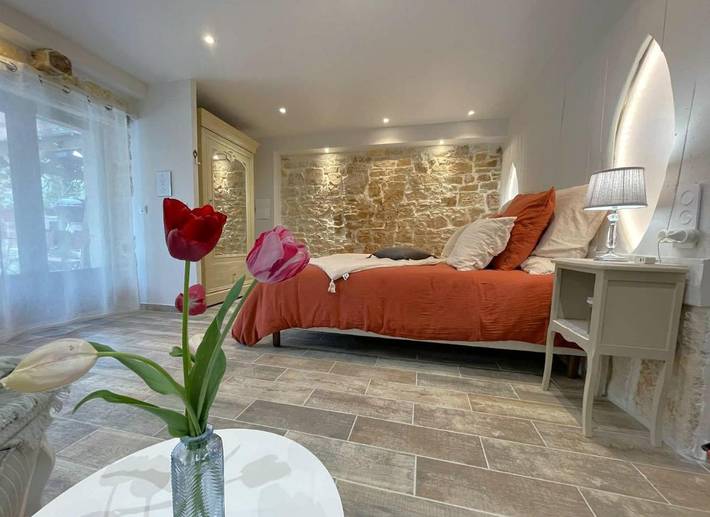 Location de vacances pour 2 personnes, avec Terrasse ainsi que Jardin et Piscine à Salviac - 3