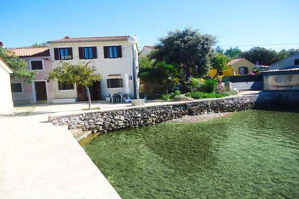 Ferienwohnung für 2 Personen, mit Garten und Terrasse, mit Haustier in Kvarner Bucht - 4