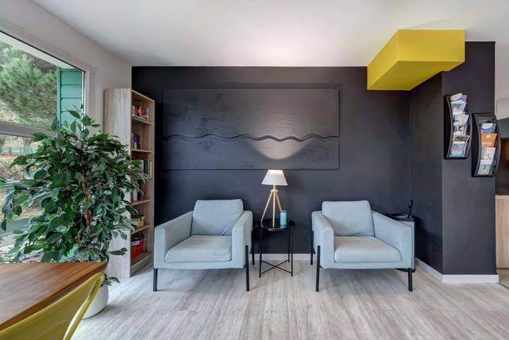 Hôtel pour 2 personnes, avec terrasse et jardin à Divonne-les-Bains - 3