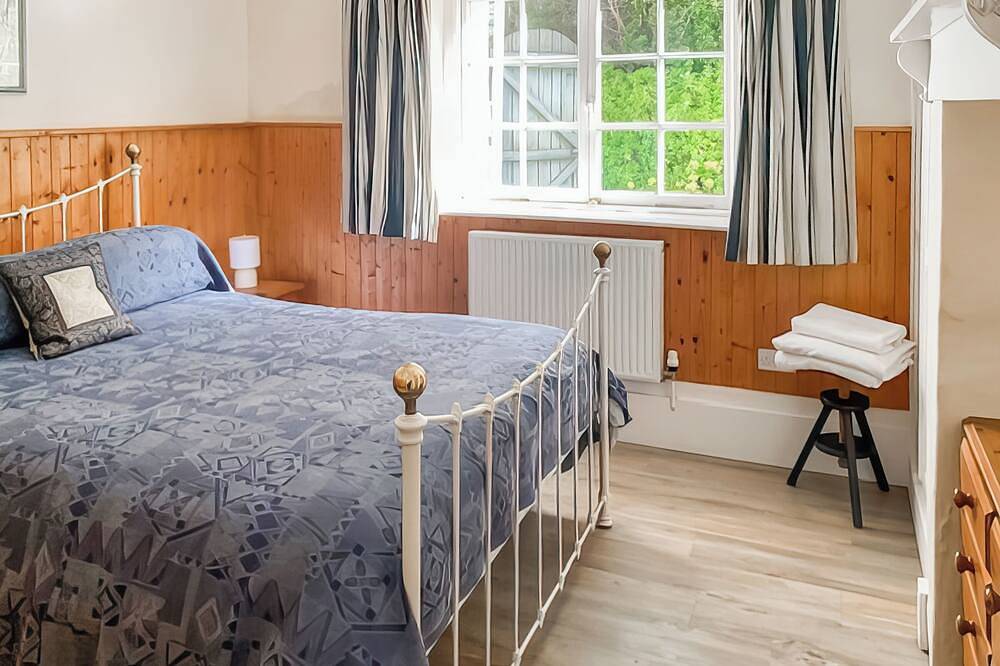 2 bedroom accommodation in Mullion in Mullion, Cornwall