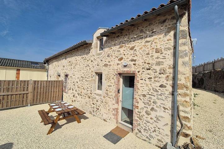 Location de vacances pour 8 personnes à Saint-Michel-Mont-Mercure