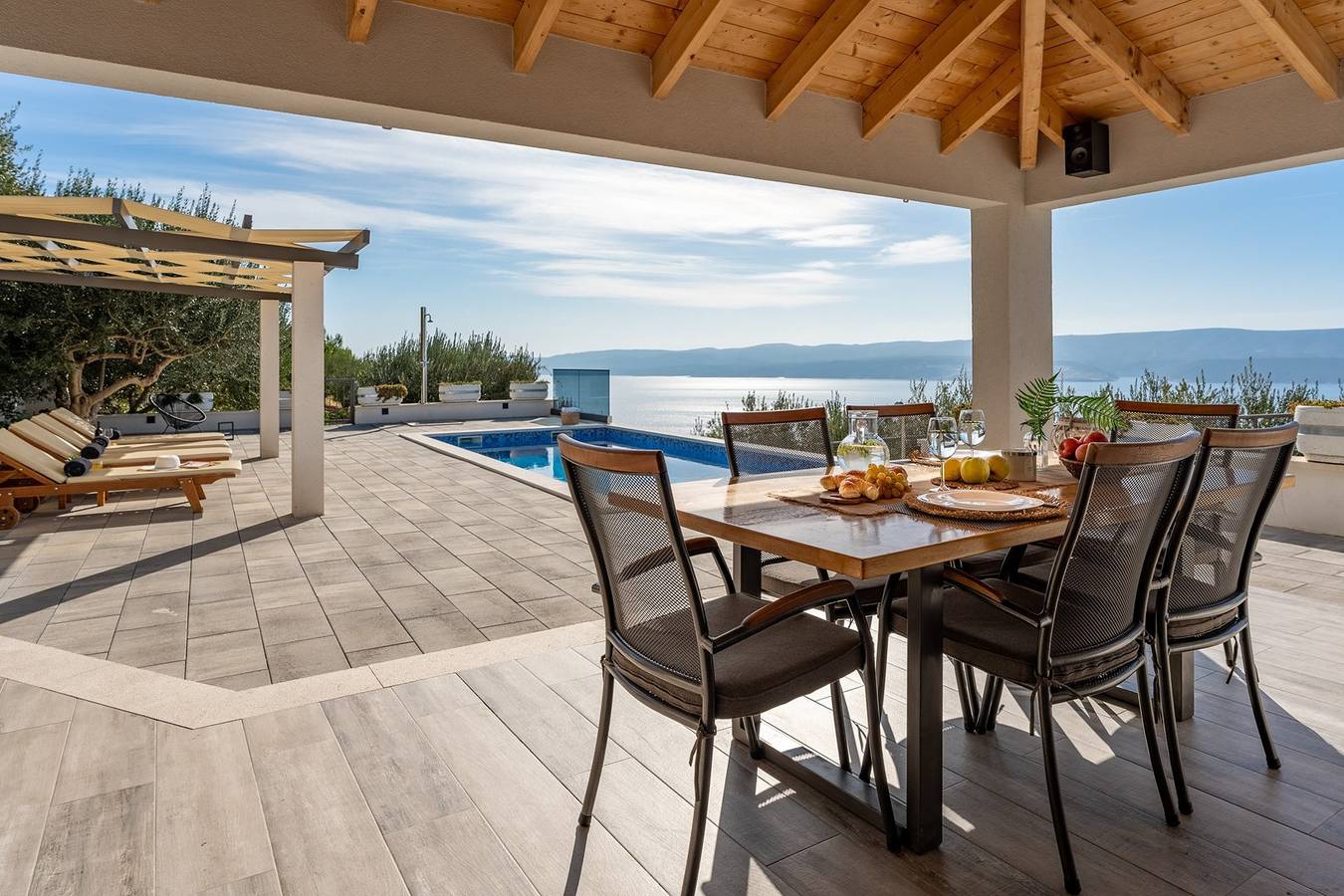 Villa Dream mit privatem Pool, 2 Schlafzimmer mit en-suite Badezimmern, Meerblick in Celina, Split-Dalmatien