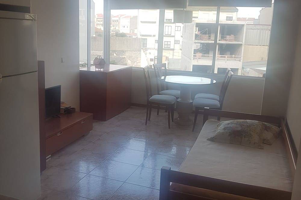 Apartamento entero, Apartamento, T1, ideal para sus vacaciones. in Povoa de Varzim, Distrito de Porto