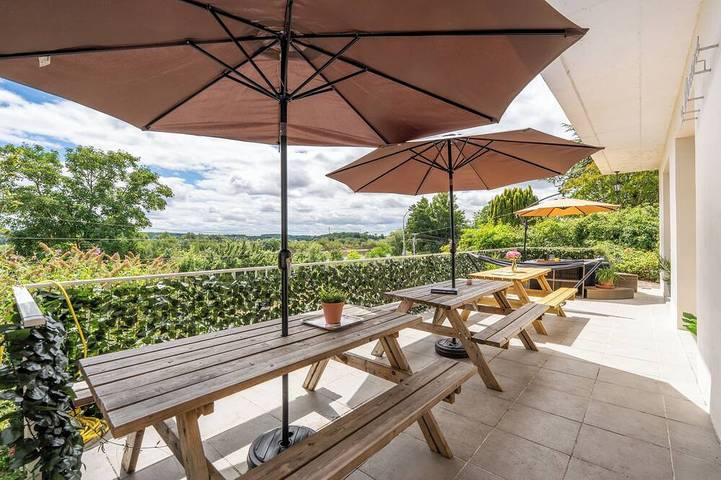 Location de vacances pour 8 personnes, avec jacuzzi ainsi que terrasse et jardin, animaux acceptés à Blois