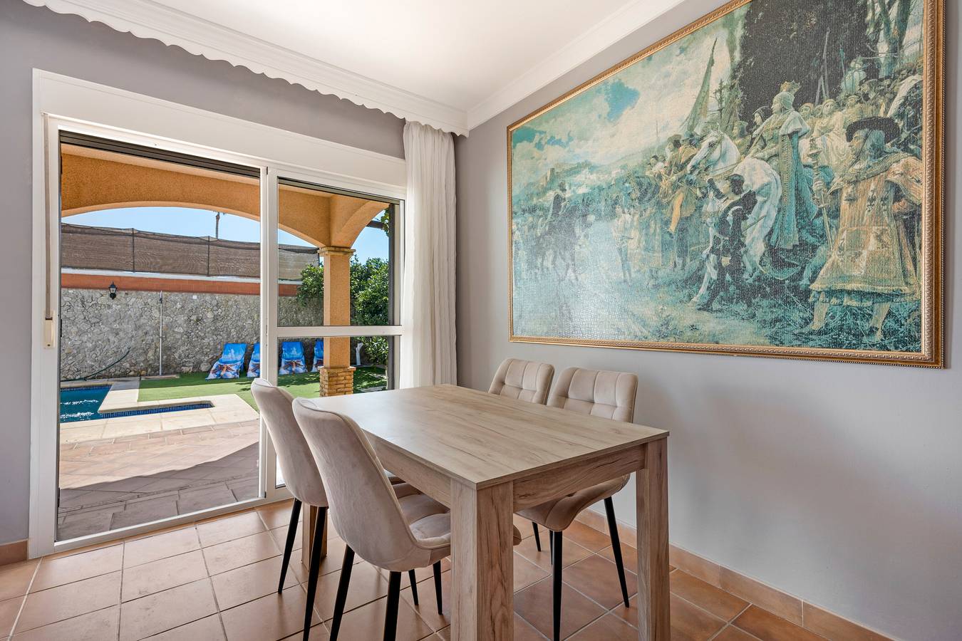 Casa Vacacional 'Chalet Con Piscina Privada' con Piscina Privada, Wi-Fi y Aire Acondicionado in Los Gallos-Cerromolino, Chiclana de la Frontera