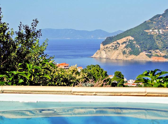 Holiday rental for 2 people, with pool and garden in Skopelos