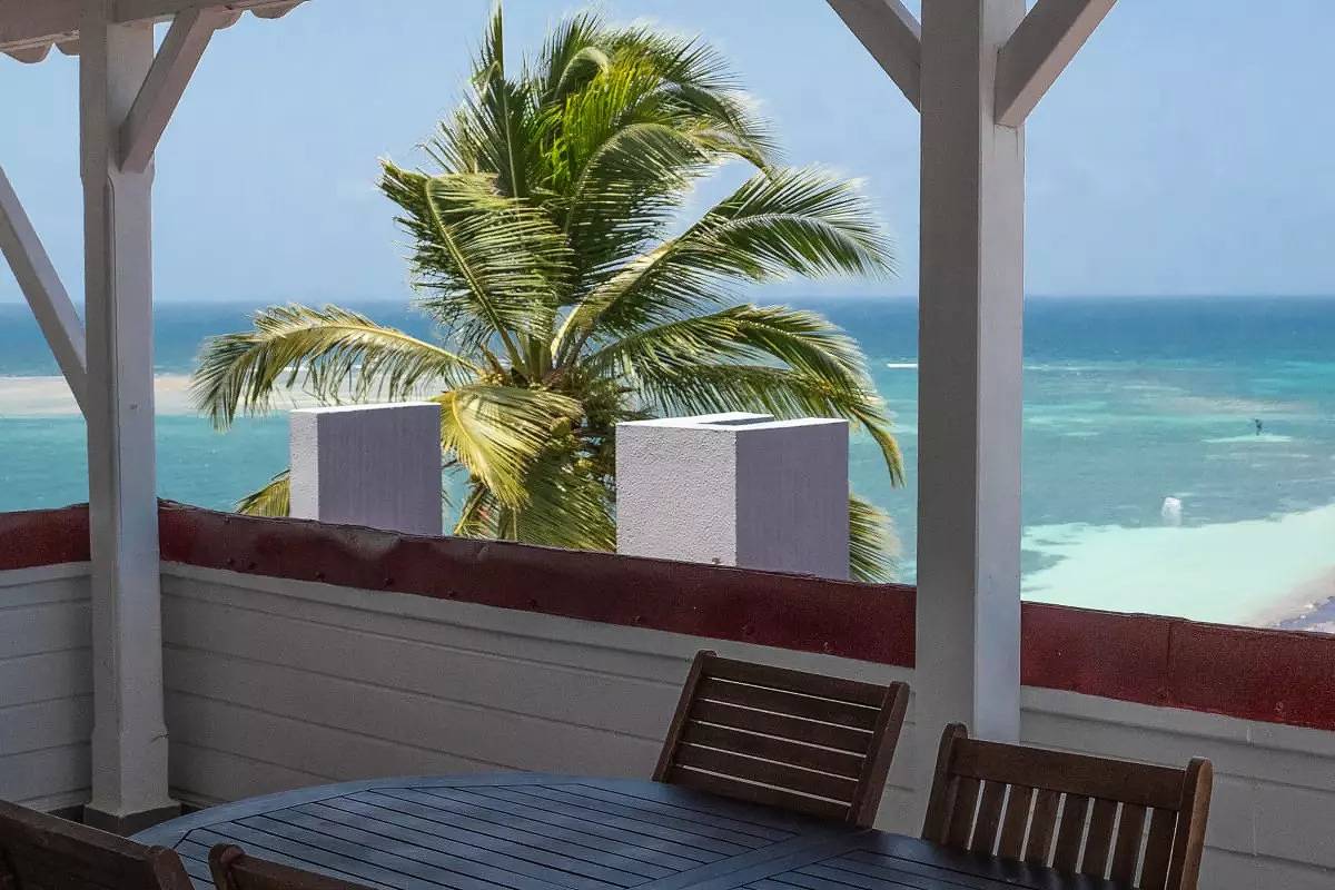Houses & Villas for 8 Persons in Le Gosier, Guadeloupe (Caribbean)