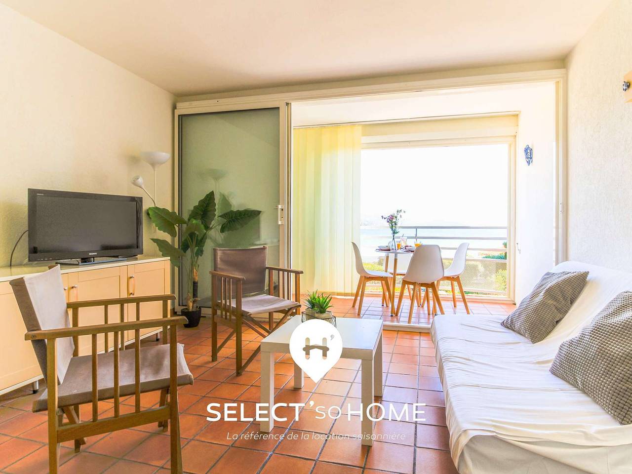 Appartement entier, Appartement avec vue sur mer, pieds dans l'eau à St Clair in Le Lavandou, Côte méditerranéenne (France)