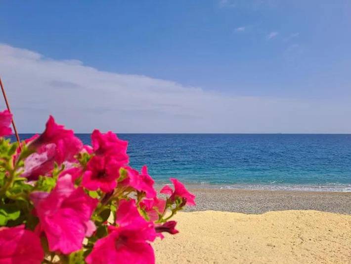 Casa vacanza per 6 persone, con Terrazza e Panorama a Letojanni