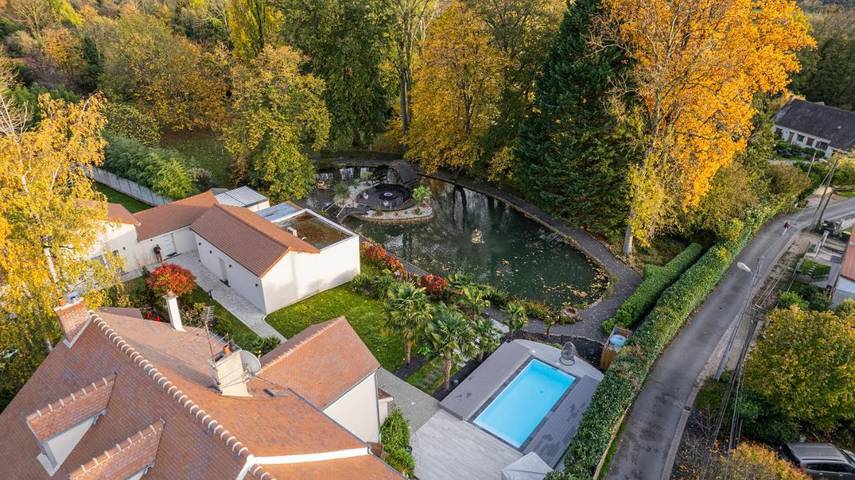 Gîte pour 2 personnes, avec sauna et jacuzzi ainsi que piscine et jardin à Mouroux - 2