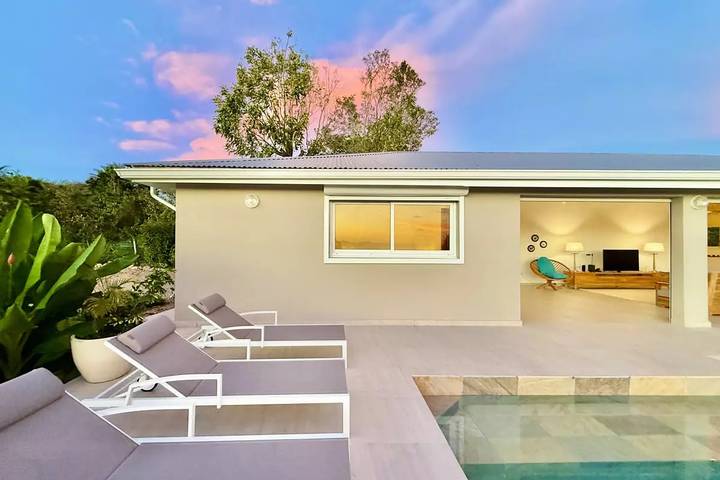 Villa pour 10 personnes, avec jardin ainsi que vue et piscine