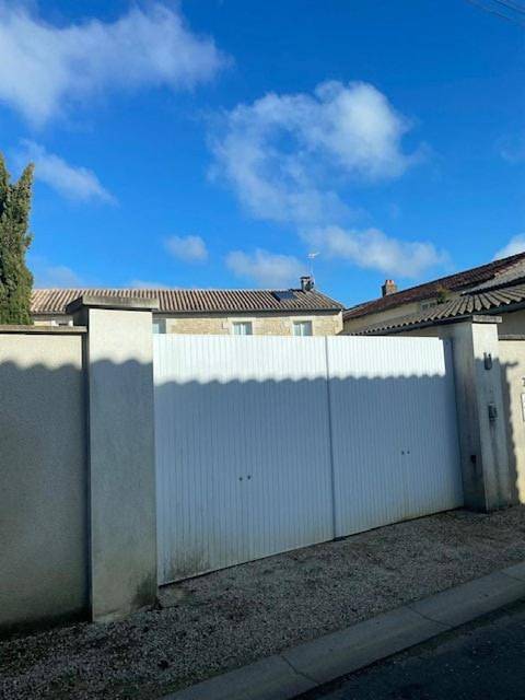 Location de vacances pour 6 personnes, avec jardin ainsi que piscine et terrasse, animaux acceptés dans Cissé - 3