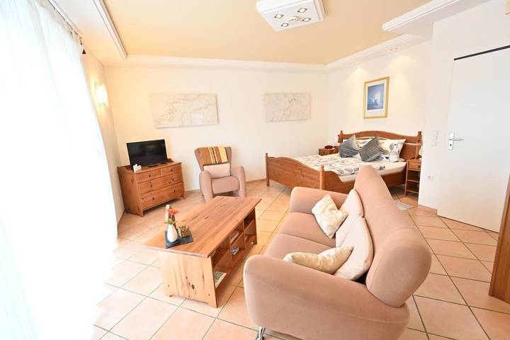 Ferienwohnung für 2 Personen, mit Ausblick und Garten, kinderfreundlich in Rock am Ring - 2