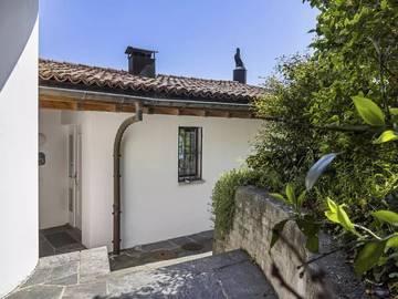 Villa for 4 Guests in Brissago, Western Alps, Picture 2