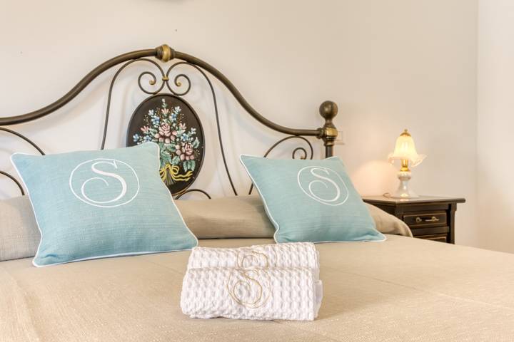 Entire apartment, Room 'Sara - 6' with Private Terrace, Wi-Fi and Air Conditioning in Presicce, Gulf of Taranto