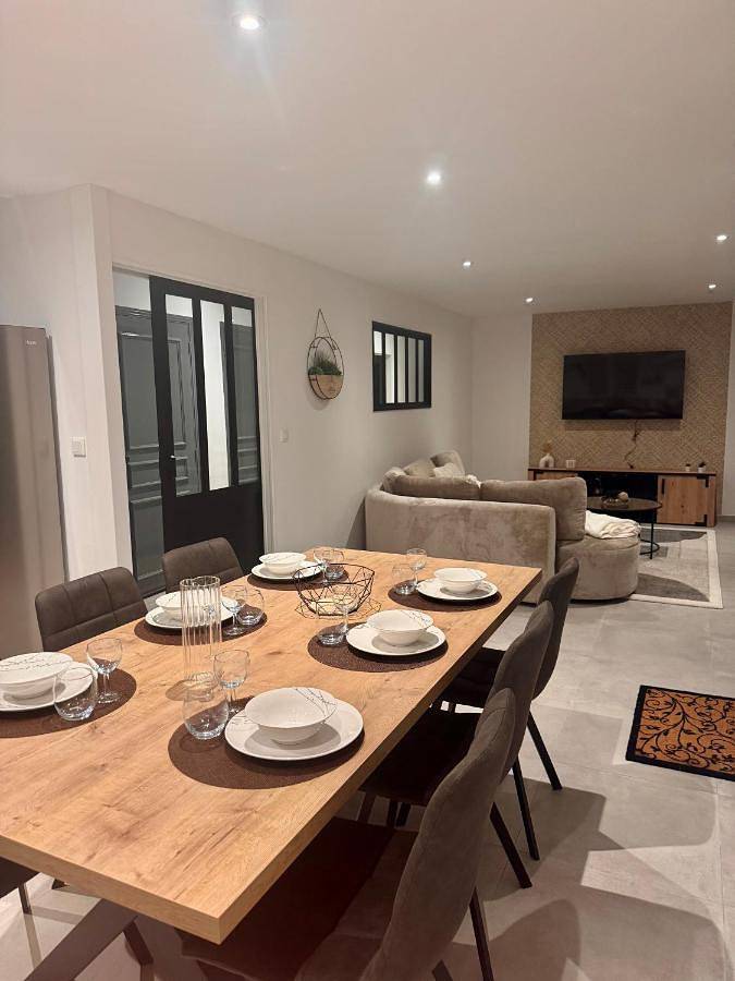 Location de vacances pour 6 personnes, avec jardin et vue, adapté aux familles à Saint-Épain - 4